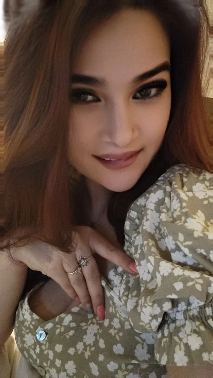 Mahi 𝟖𝟎𝟎𝟔𝟖𝟓𝟔𝟖𝟓𝟖 – American escort in Dehradun, Uttarakhand — 15 / 31