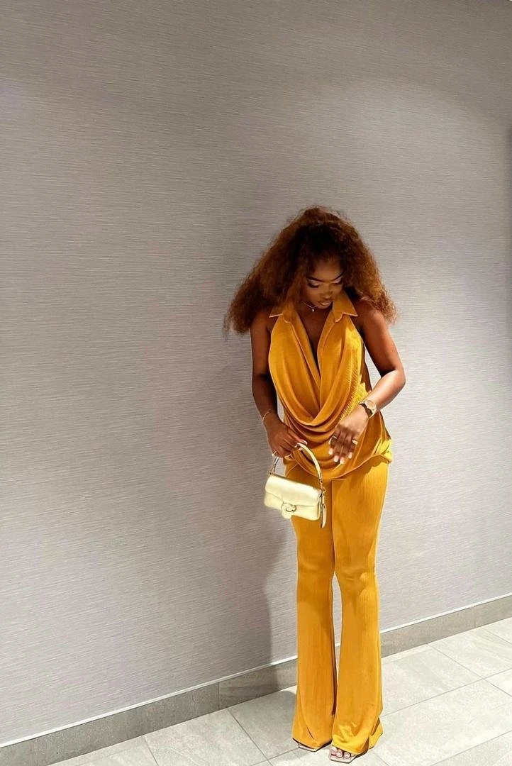 Seline – Cameroonian escort in N'Djamena — 1 / 5