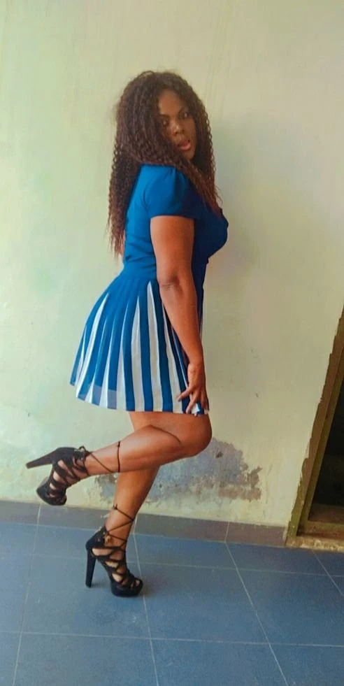 Kellen – South African escort in Chandigarh — 3 / 6