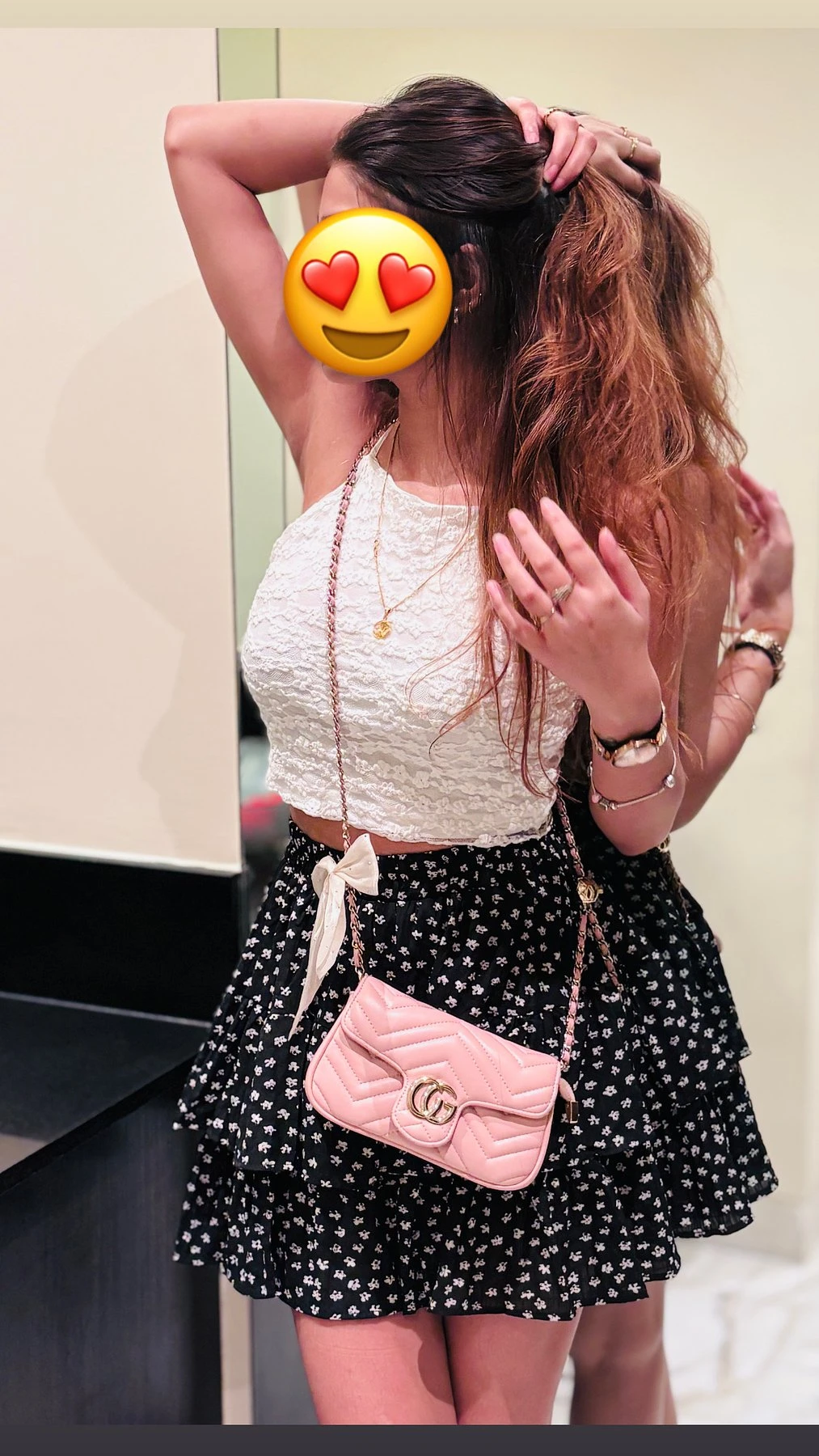 Akansha – Indian escort in Bangalore — 5 / 8