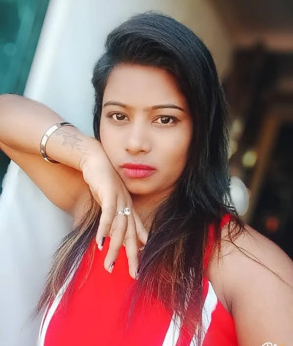 Sakshi꧁🦋🦋 Cam & Real Session 🦋 – Indian escort in Chennai — 2 / 4