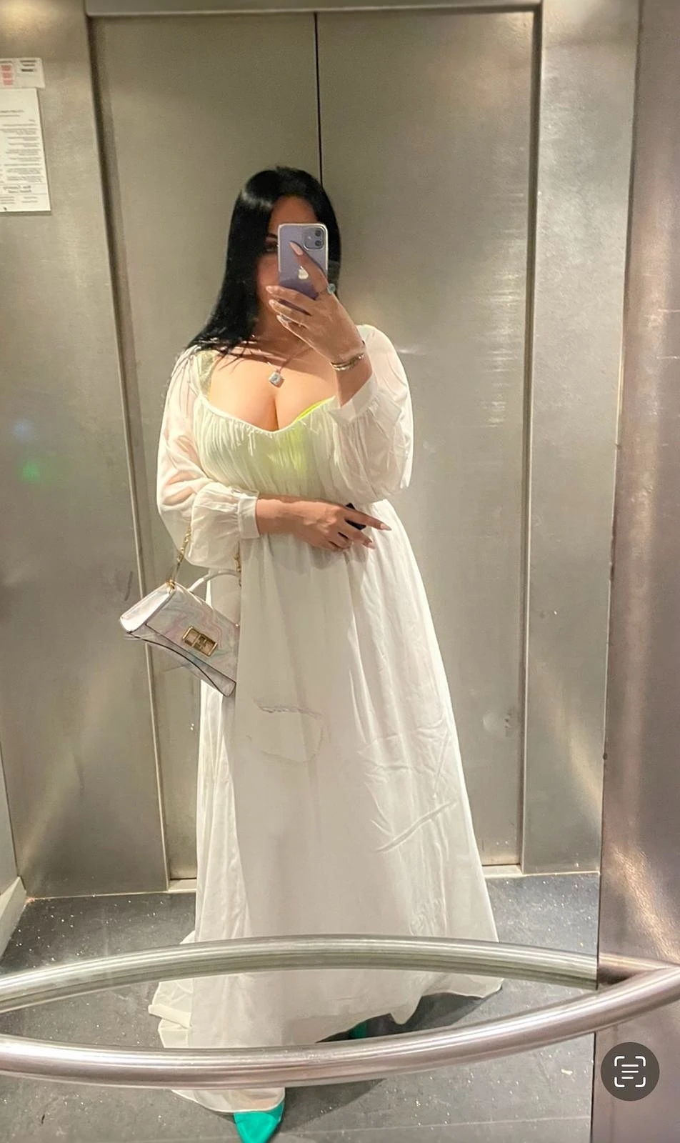 72069m08005 I Am Ananya Escort Services – Indian escort in Chandigarh — 2 / 8