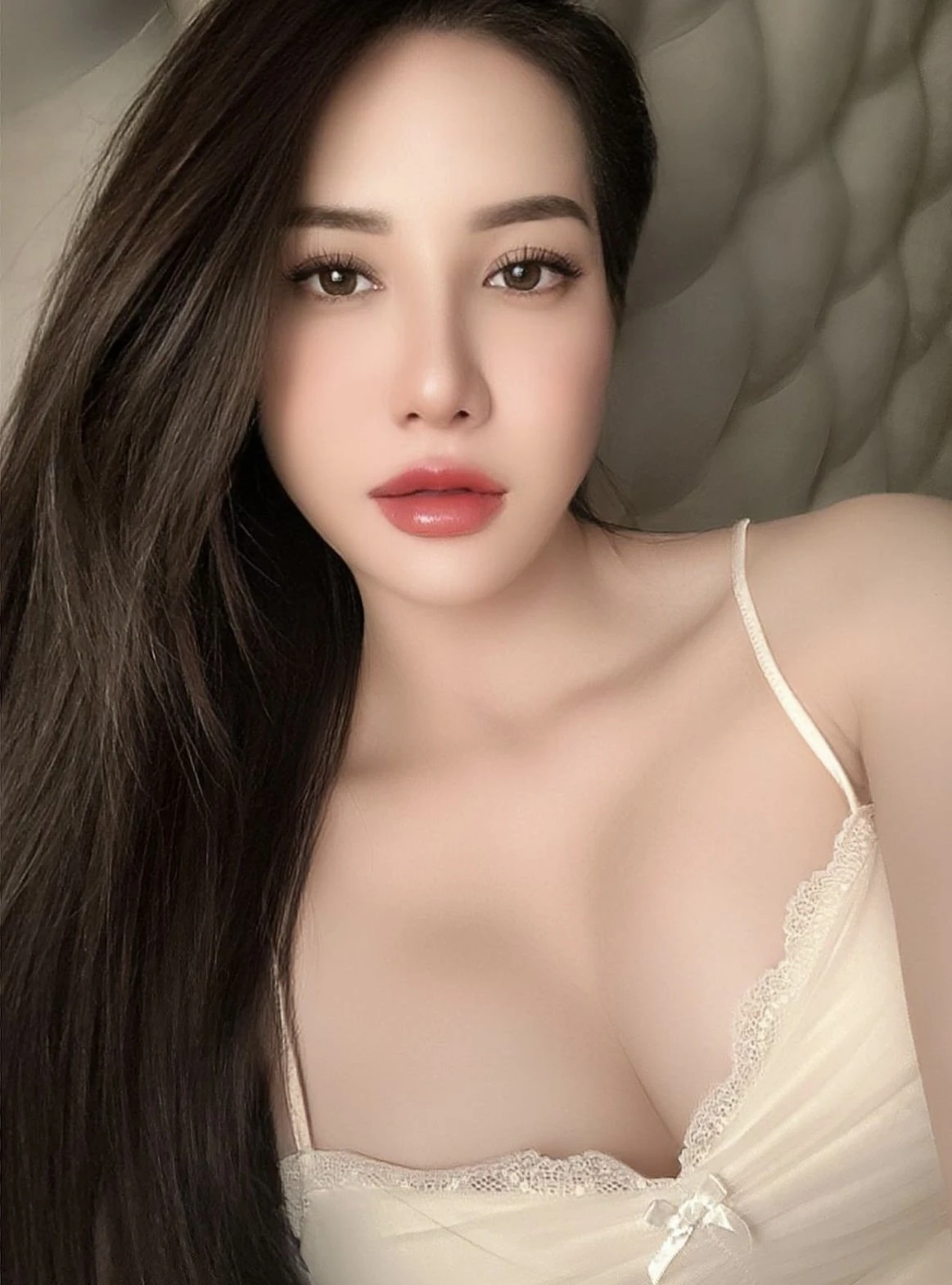 Luxi – Filipino escort in Tirana — 3 / 5