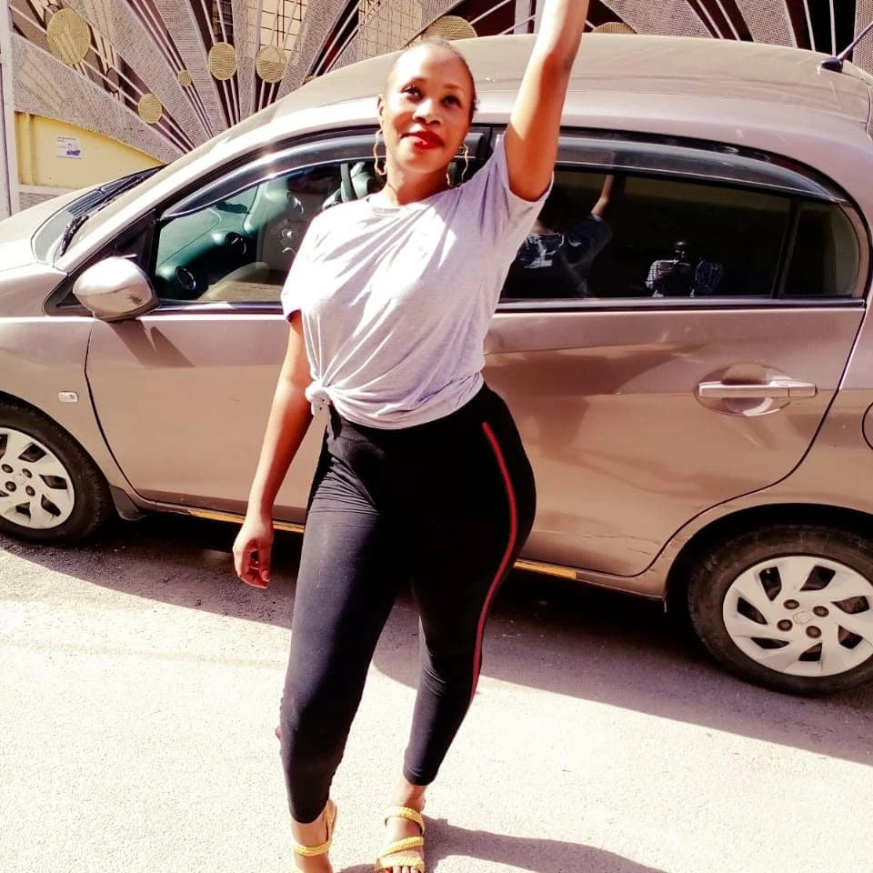 Lia – Rwandan escort in Bhopal — 3 / 6