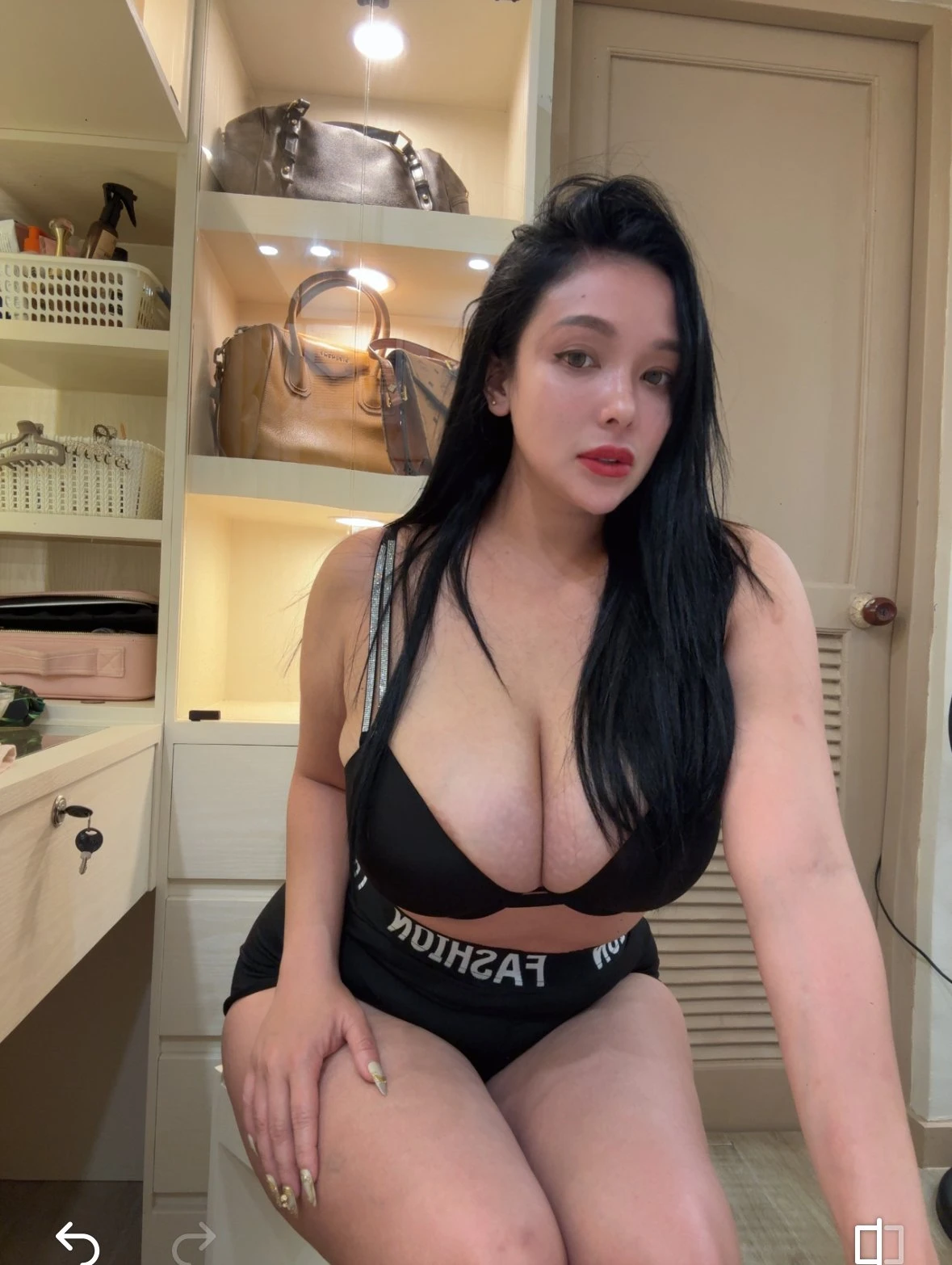 Arianna Ann Independent 🦋 – Filipino escort in Hong Kong — 11 / 18