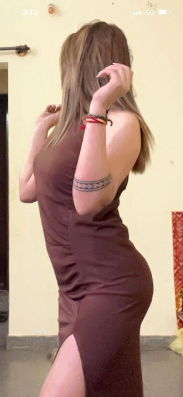 Mahi – Indian escort in Bangalore — 4 / 5