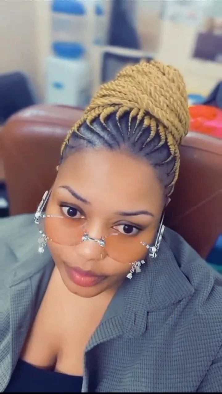 Masha – South African escort in Gurgaon — 3 / 6