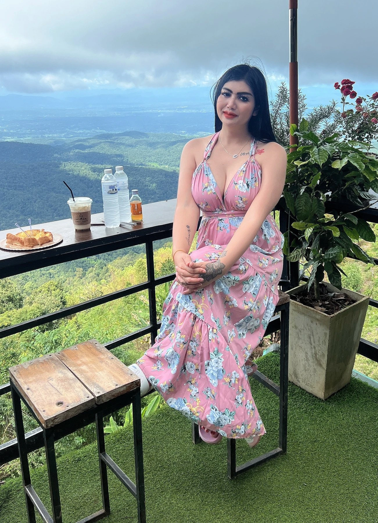 Jasmine – Emirian escort in Gurgaon — 7 / 8