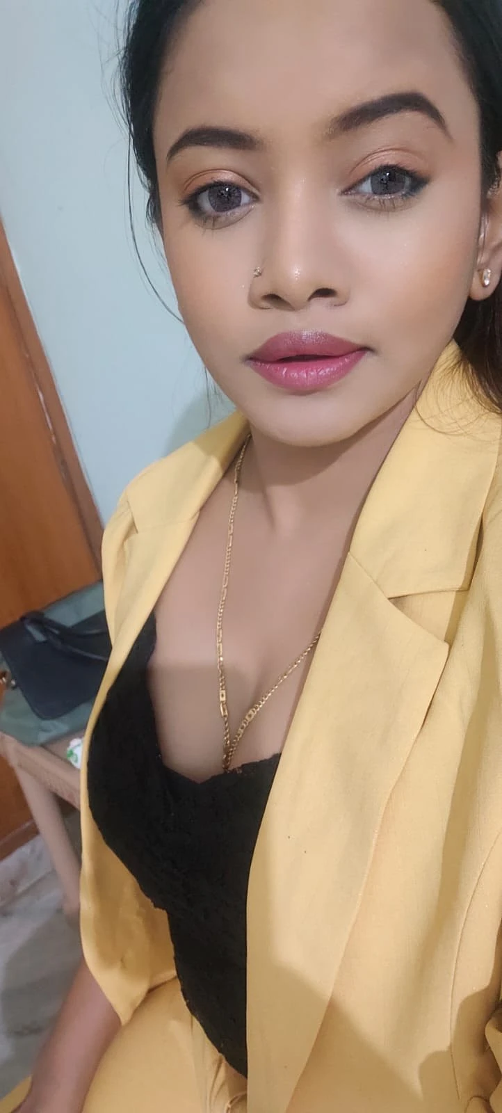 VIP INDEPENDENT ESCORT HERE – Indian escort in Bangalore — 4 / 8