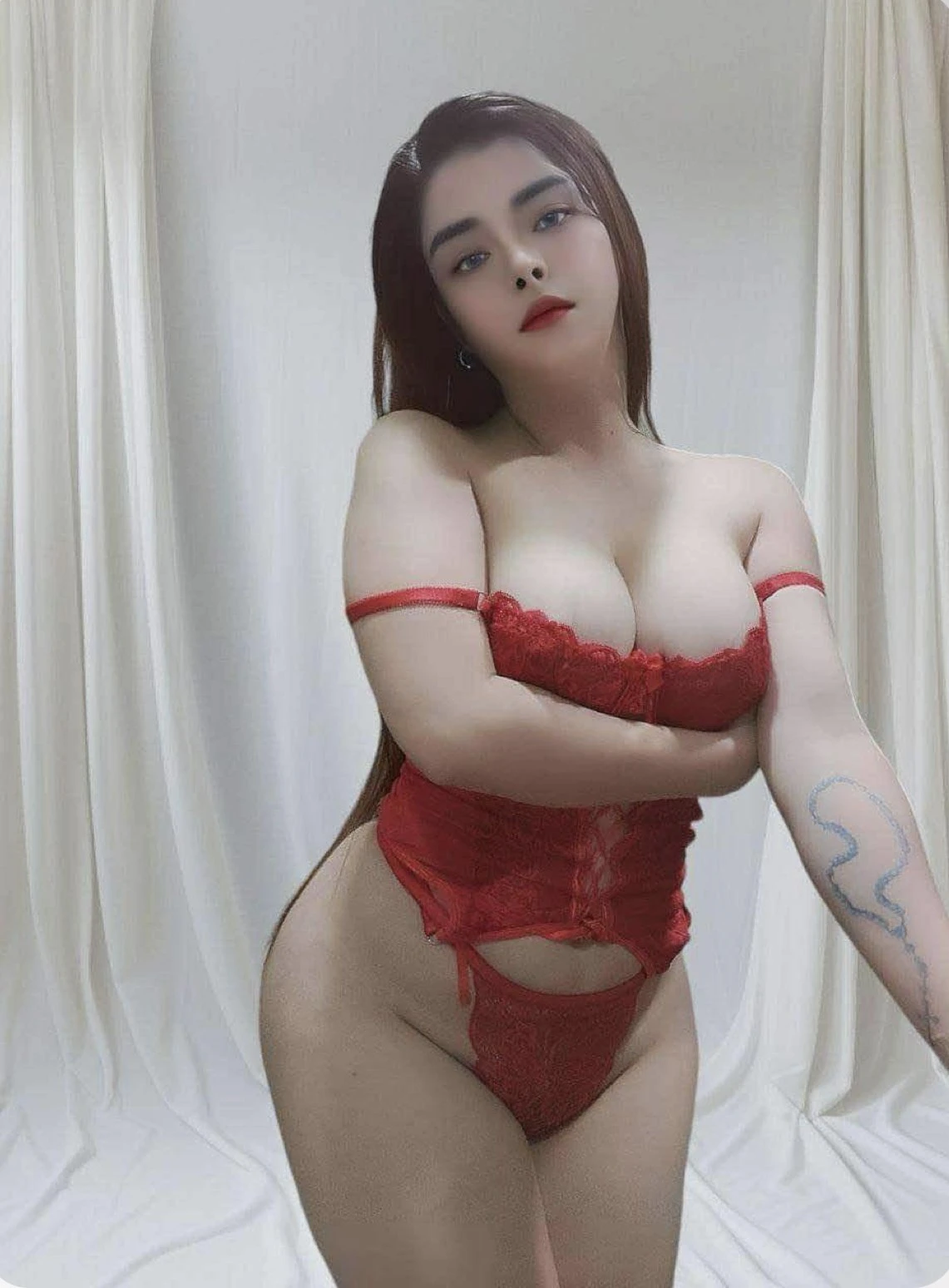 Cristina Party Girl – Filipino escort in Hong Kong, Escort, Hong Kong