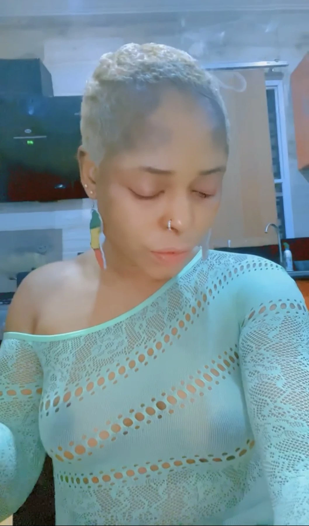 Laura – Nigerian escort in Cotonou — 4 / 6