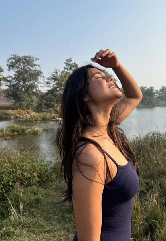 Lavanya escort booking 299 advance – Indian escort in Ahmedabad — 5 / 8