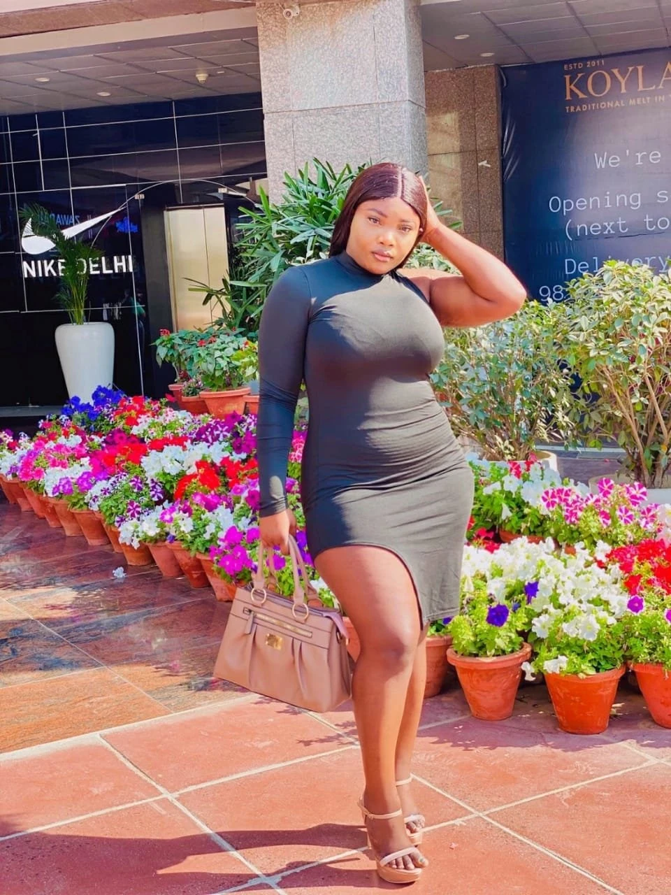 African Thick Girl +91//708//597//6471 – escort in Chandigarh — 3 / 5