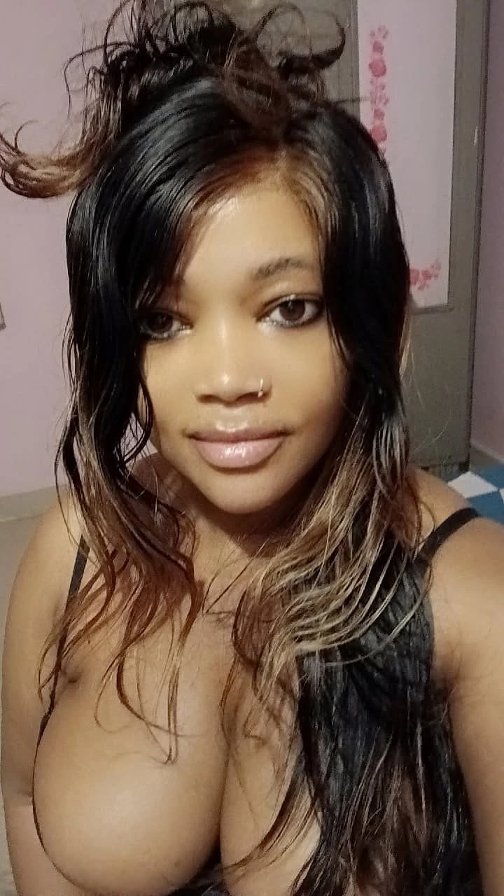 Laila witty in Whitefield – Malagasy escort in Bangalore — 2 / 5
