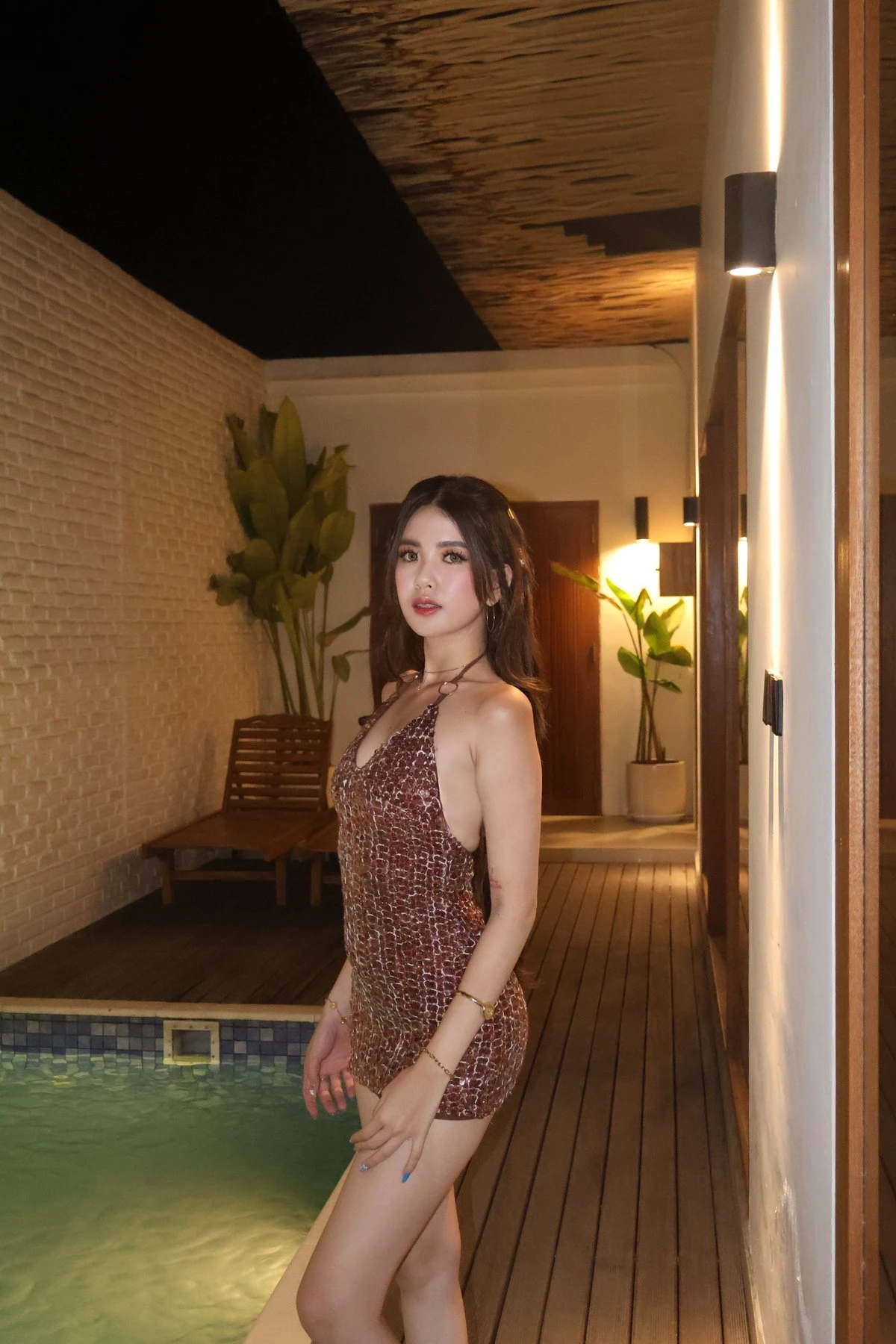 Anora – Filipino escort in Hong Kong — 5 / 9