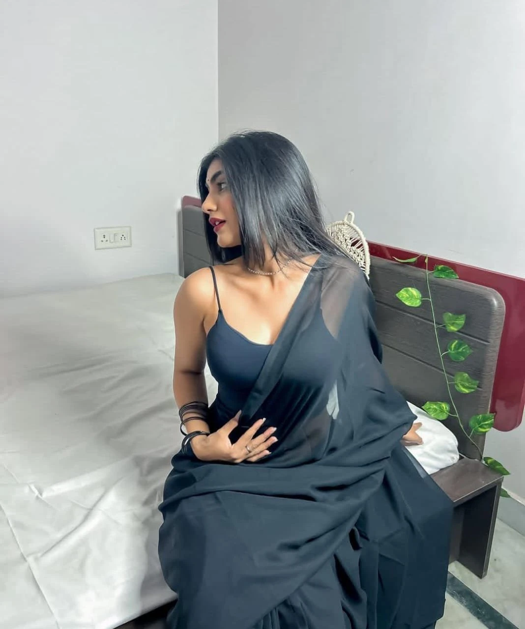Web Cam & Real Meet – Indian escort in Bangalore — 2 / 5