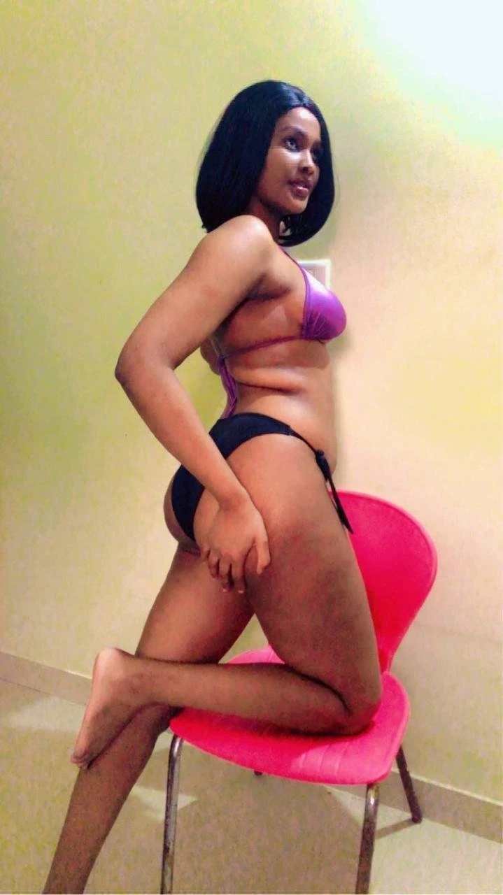 Ash African Escort – South African escort in Bangalore — 5 / 6