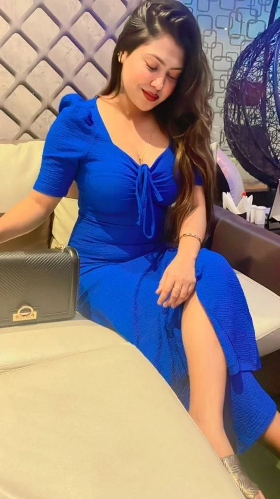 Tanya Patel Available – Indian escort in Ahmedabad — 4 / 13