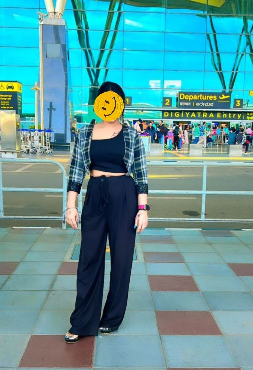 Gayatri in Bangalore – Indian escort in Bangalore — 3 / 4