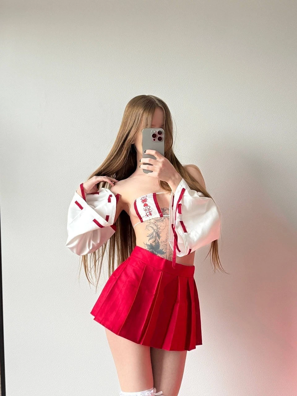 Arbella Pound Machine – Russian escort in Hong Kong — 3 / 8