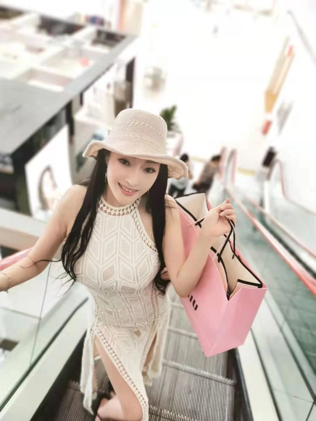 Annie – Chinese escort in Hong Kong — 2 / 7