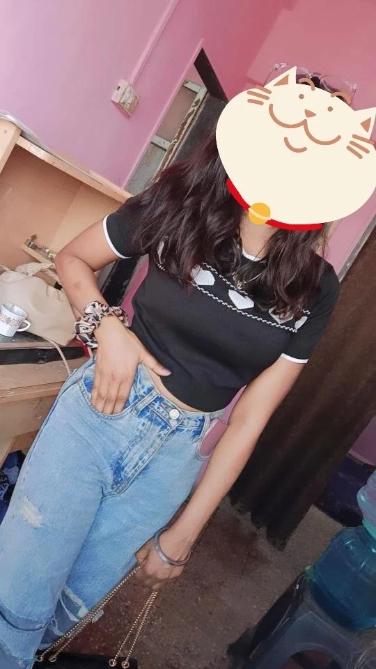 ÏshikÅ🦋Çam fun & Real méèt – Indian escort in Bangalore — 2 / 5