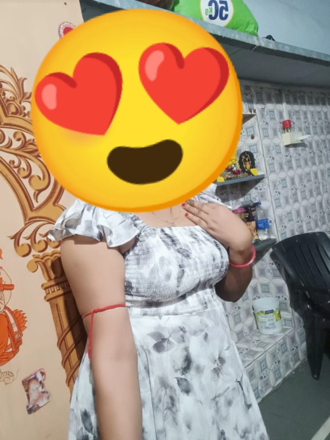 Kavita Bhabhi – Indian escort in Ahmedabad — 2 / 3