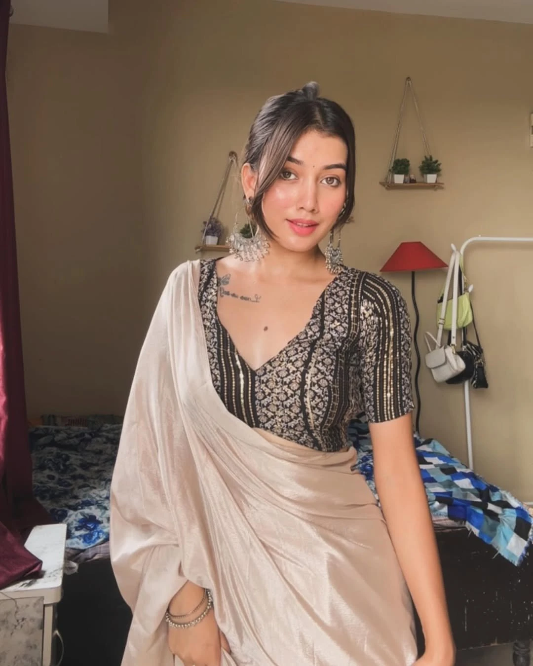 Priya 🦋(Cam & meet ) 🦋 Fun With Me – Indian escort in Ahmedabad — 2 / 5