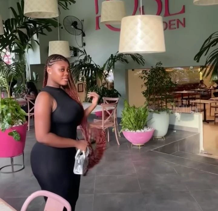 Malaika – Ghanaian escort in Ahmedabad — 4 / 5