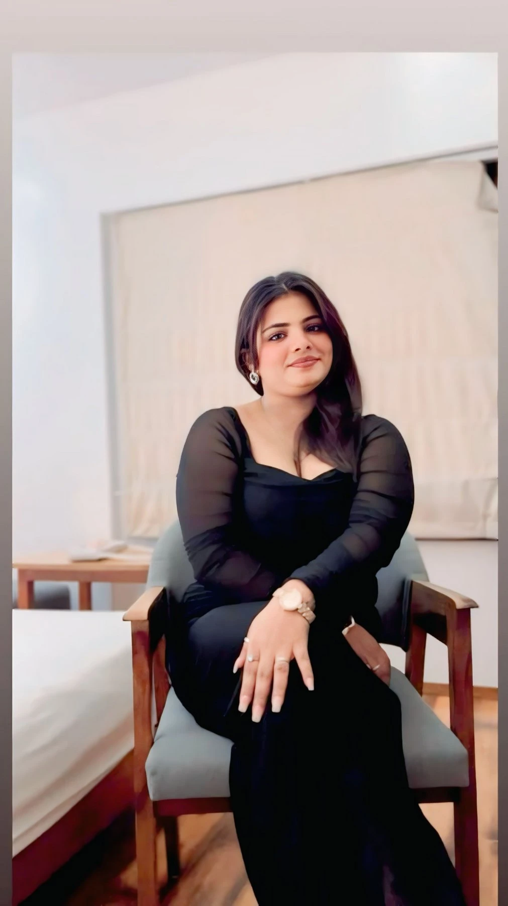 Neha Cam & Real Meet – Indian escort in Chennai — 5 / 9