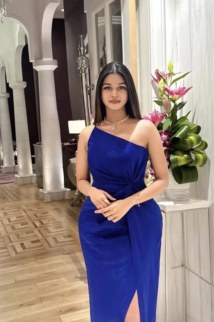 Tania Escorts – Indian escort in Chandigarh — 1 / 3