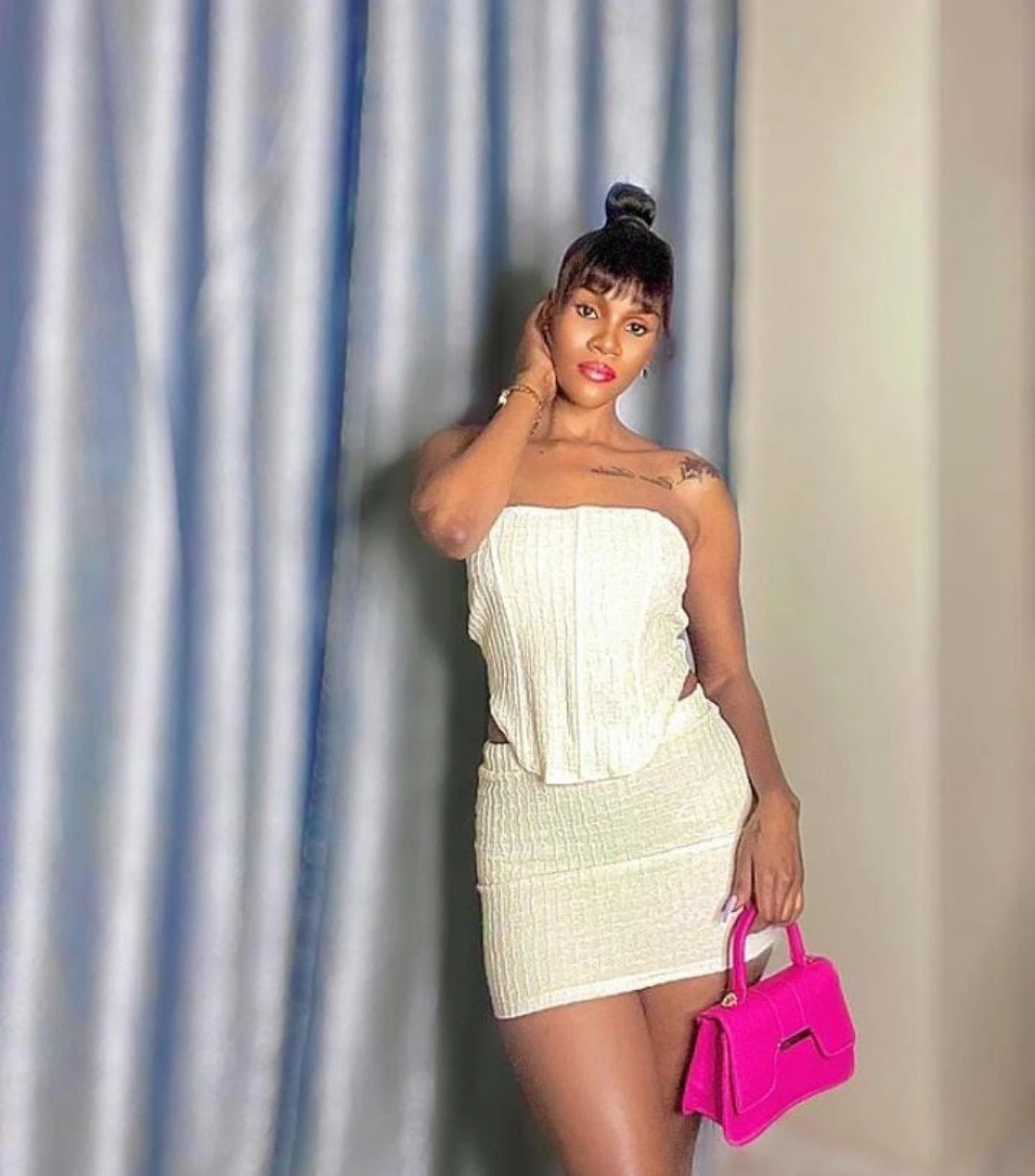 Christine – South African escort in Chandigarh — 2 / 4