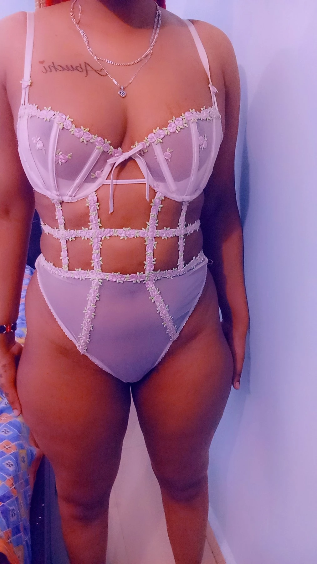 Sandra electronic city – Kenyan escort in Bangalore — 3 / 6