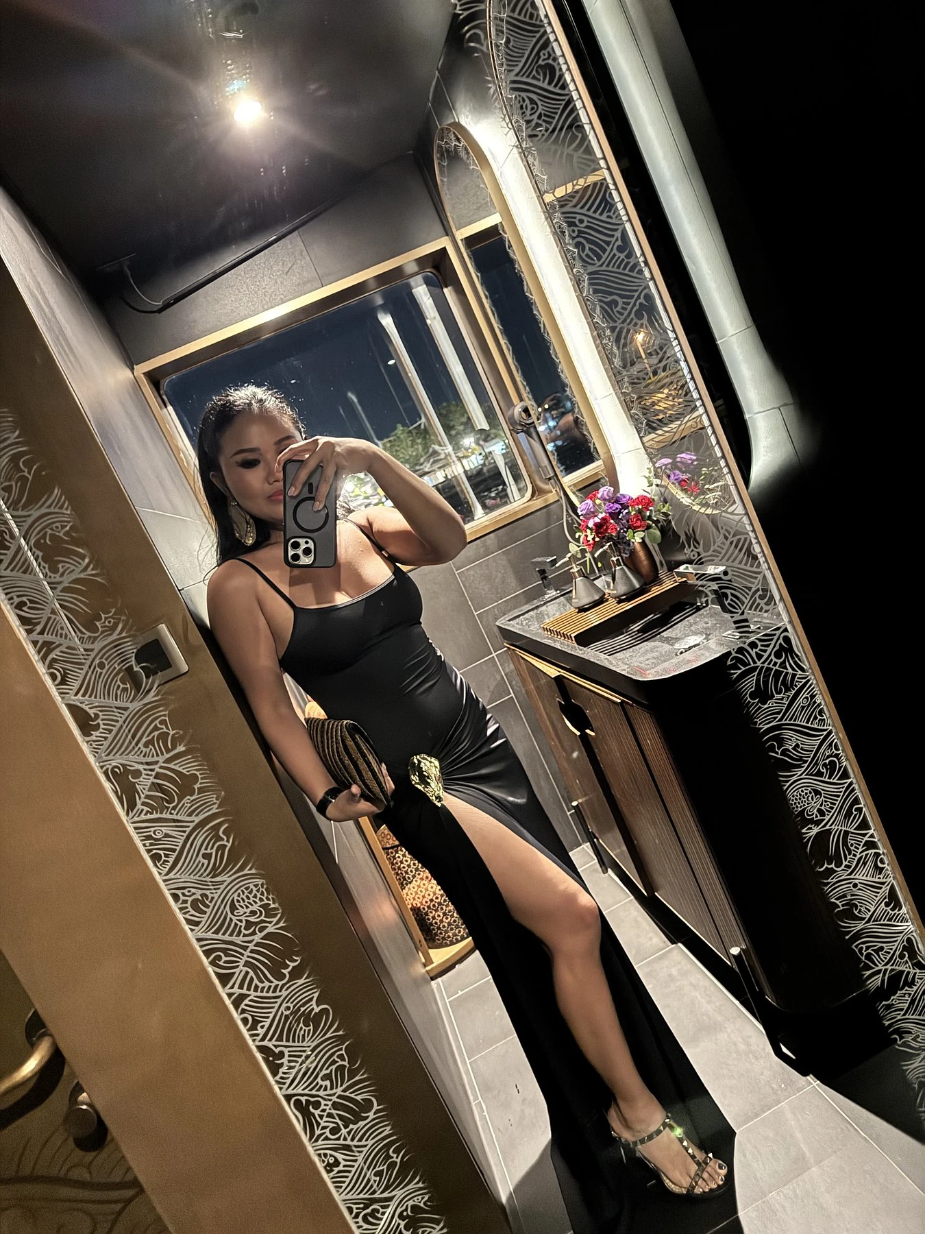 Vie2( Independents ) – Indonesian escort in Hong Kong — 9 / 13