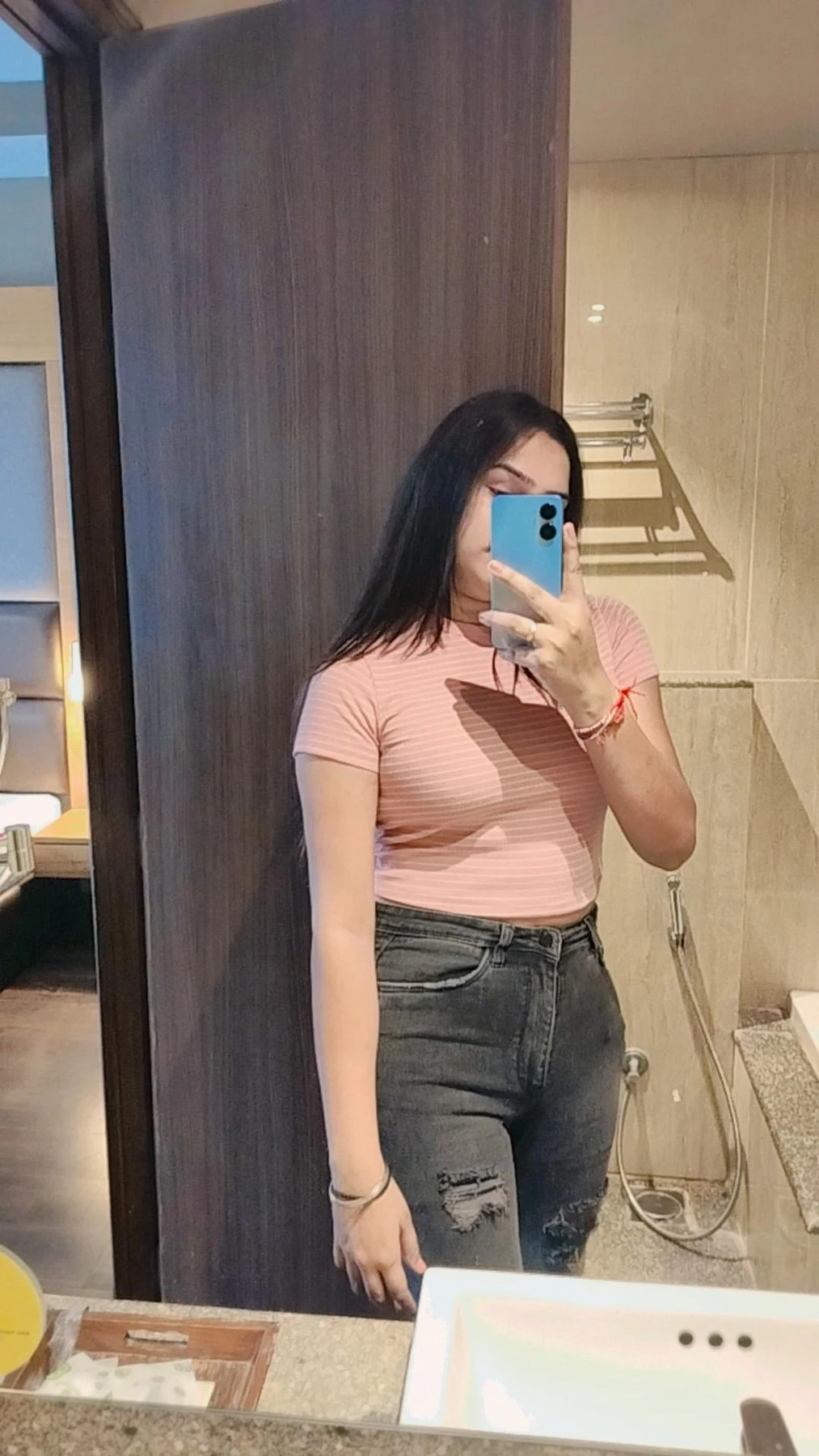 Niki Roy – escort in Agra — 2 / 7
