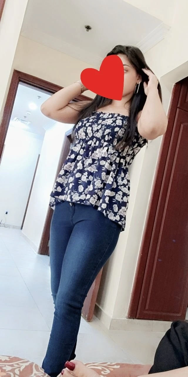 Pooja Agarwal – Indian escort in Chandigarh — 3 / 5