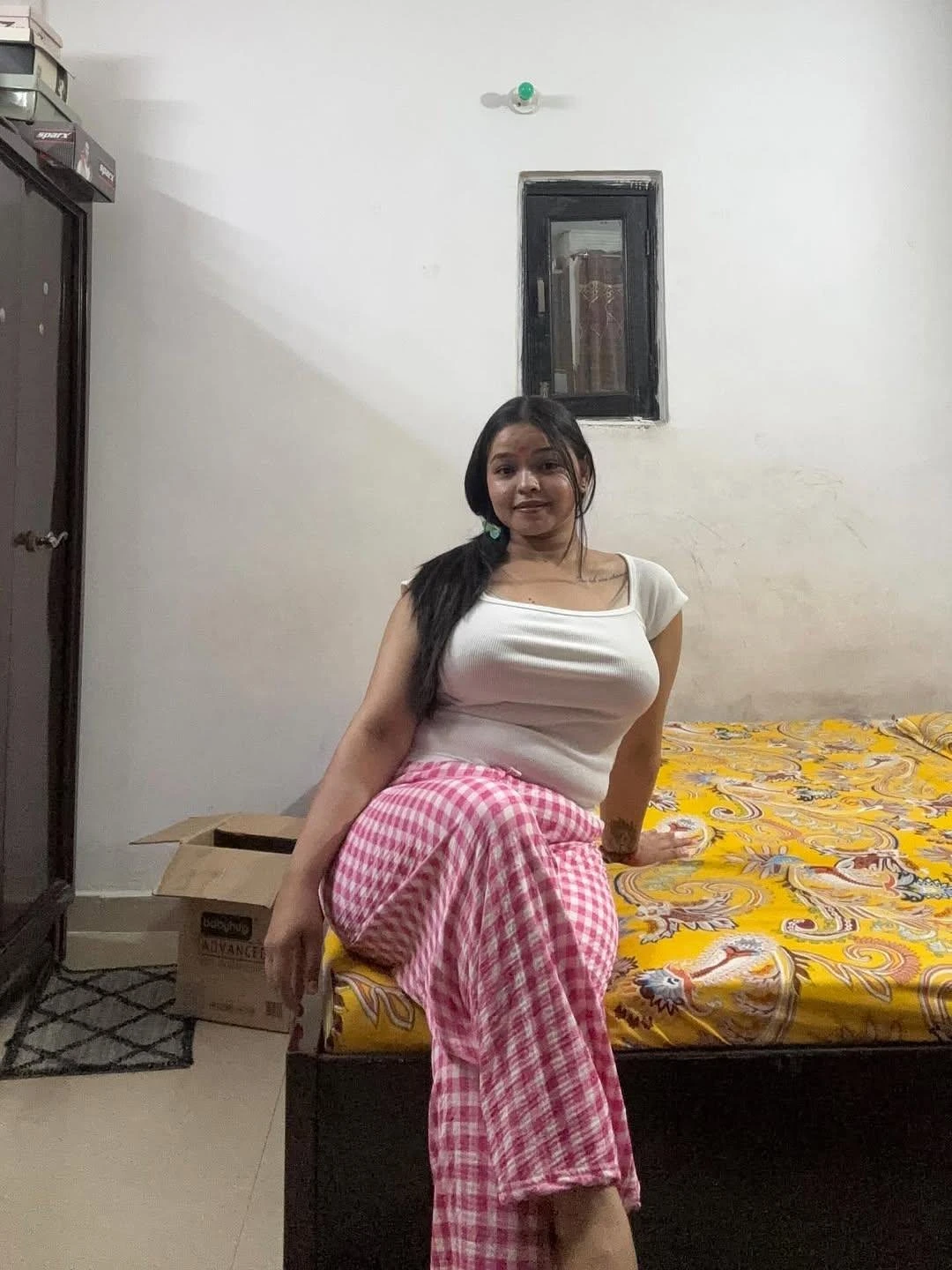 Ahmedabad Escort 24*7 Available – Indian escort in Ahmedabad — 4 / 5