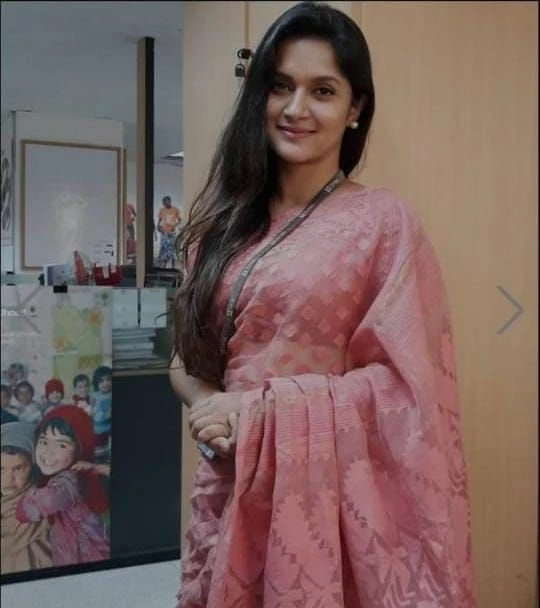 Nidhi – escort in Bangalore, Escort, Banga