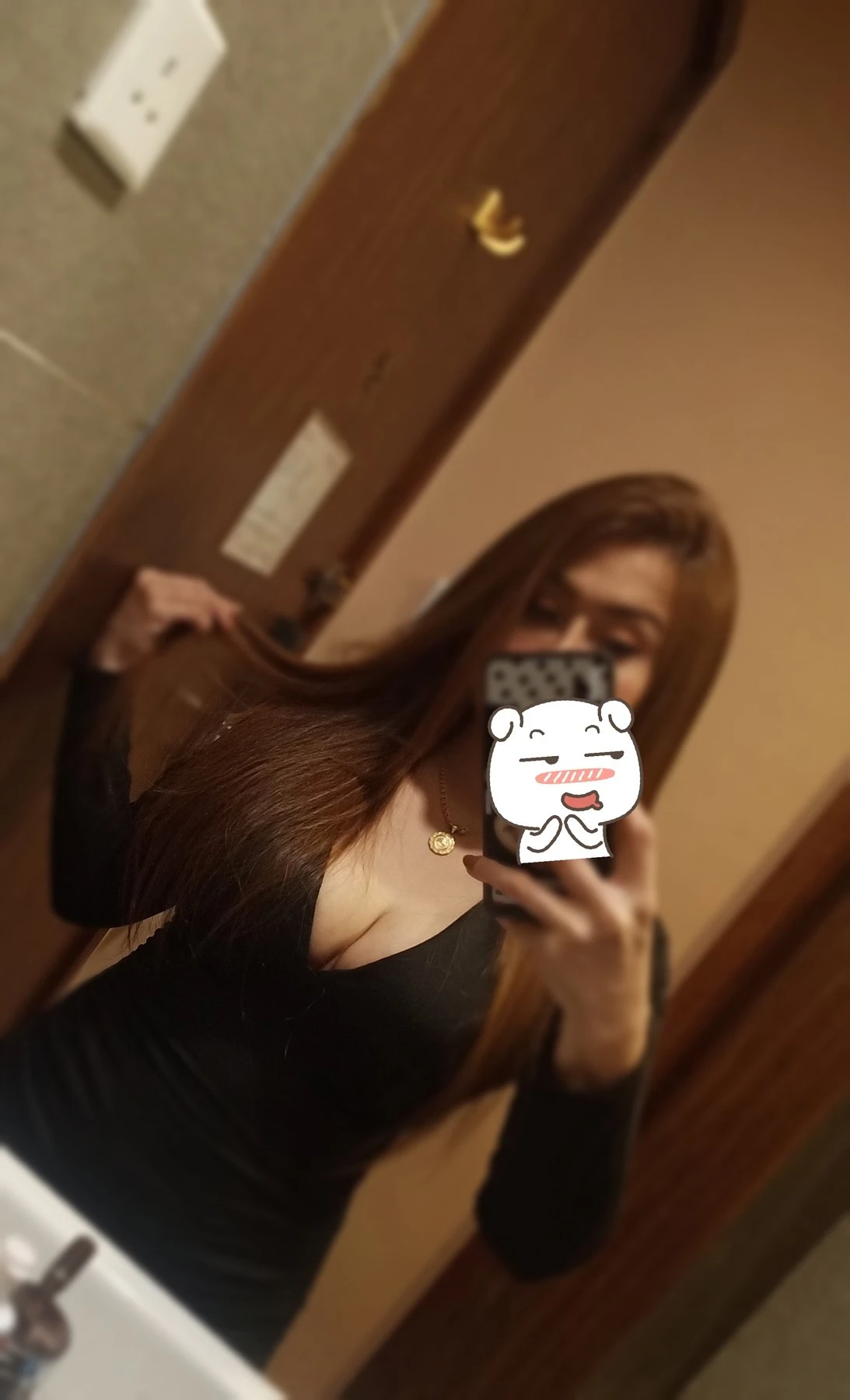 Tina – escort in Hong Kong — 3 / 5