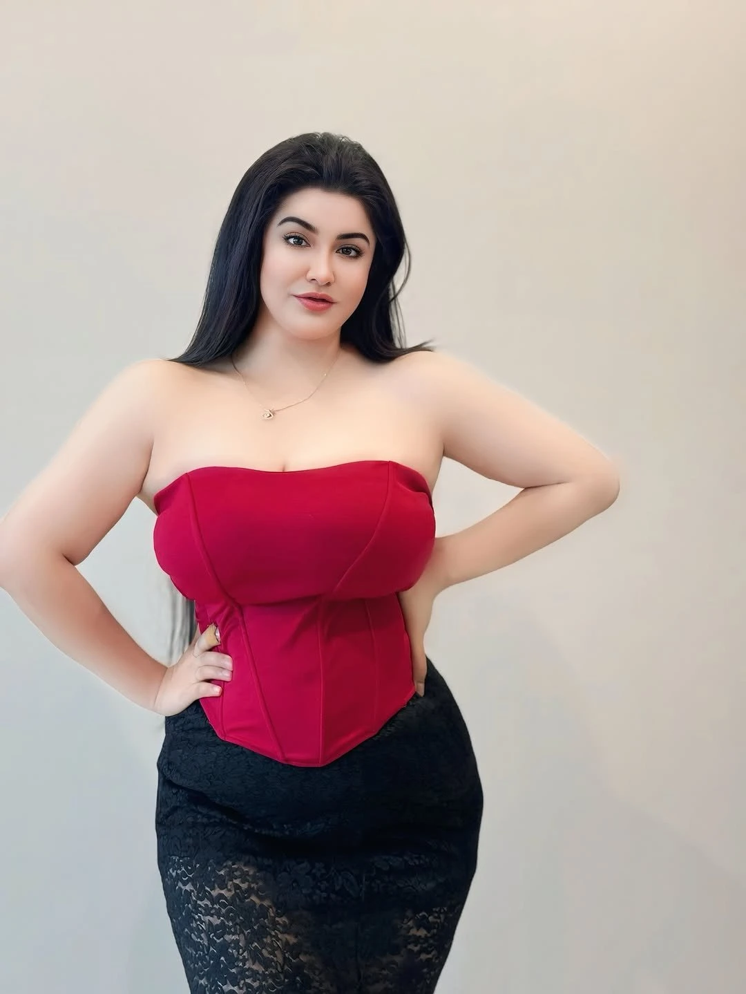 Hiral – Indian escort in Bangalore, Escort, Banga