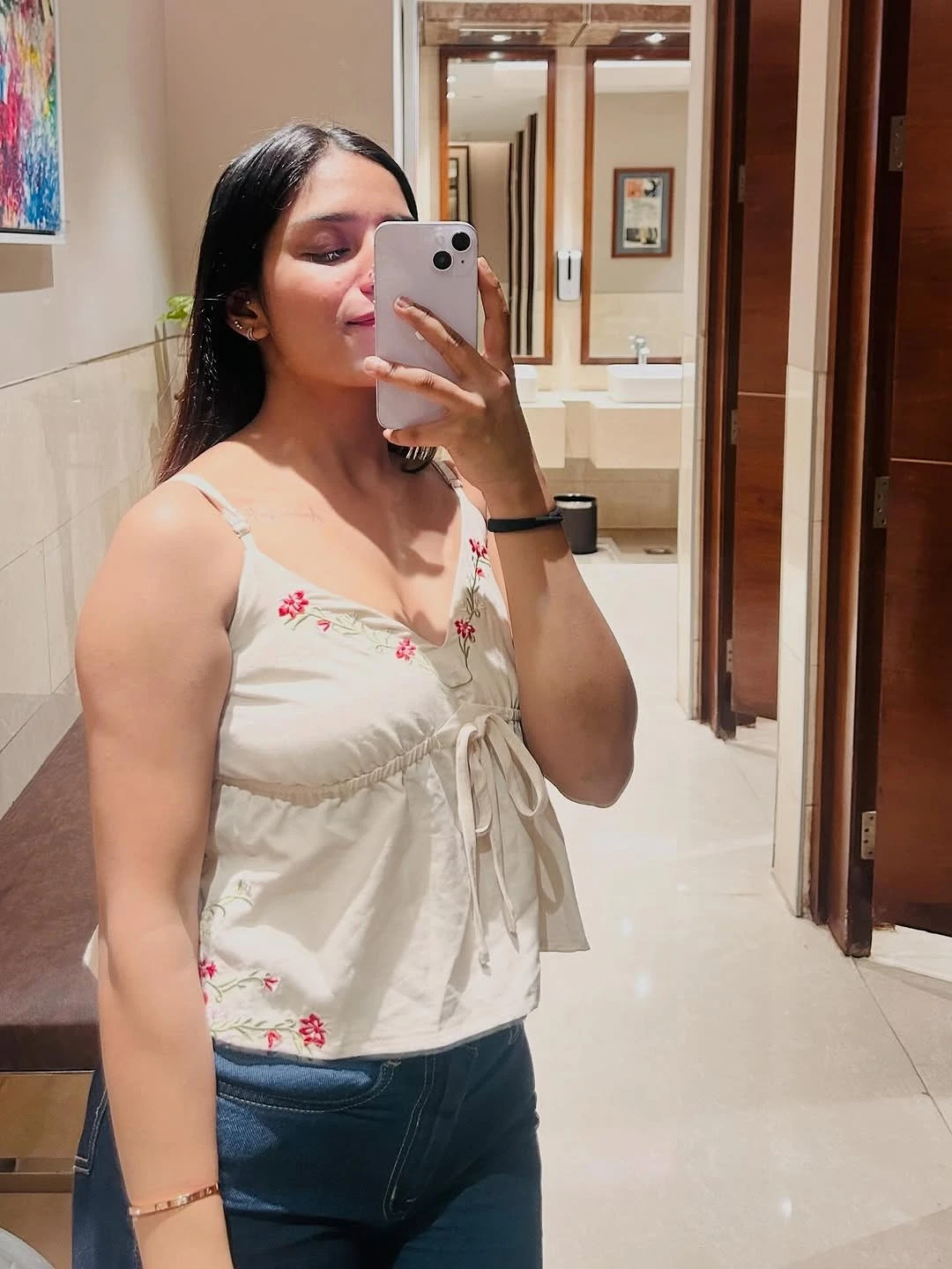 Smriti – Indian escort in Chandigarh, Escort, Chandigarh