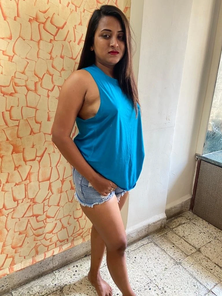 Riya Indian Cam Girl – Indian escort in Bangalore — 8 / 9