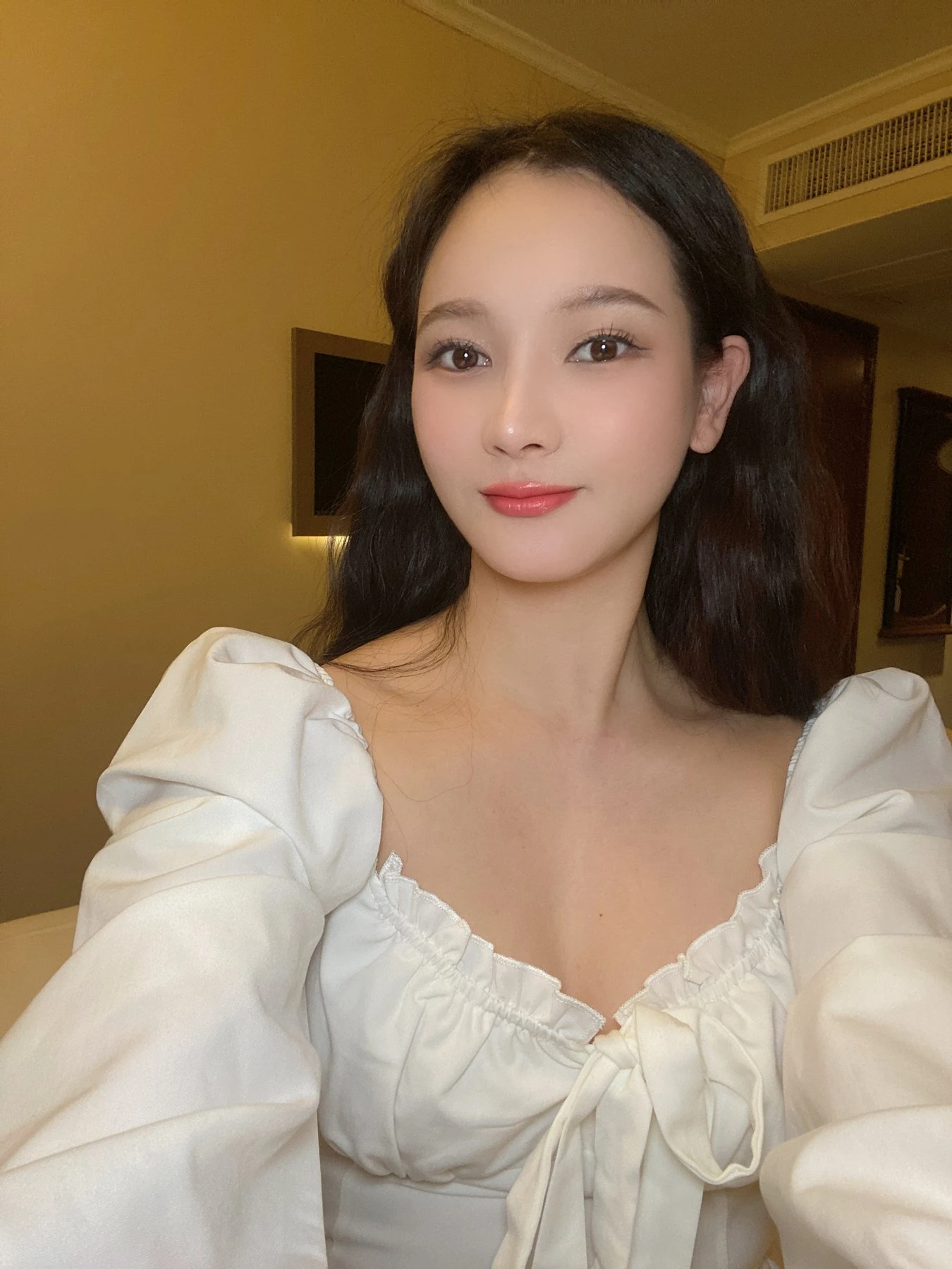 Escort – Chinese escort in Hong Kong — 7 / 8