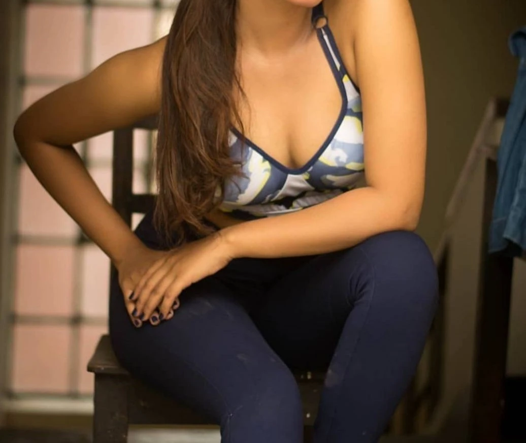 Independent Simmy – Indian escort in Chennai — 4 / 8