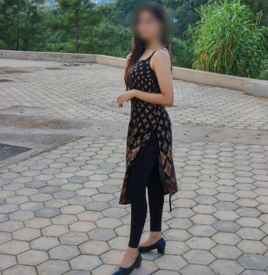 Video call service (demo 1 min) – Indian escort in Ahmedabad — 2 / 3