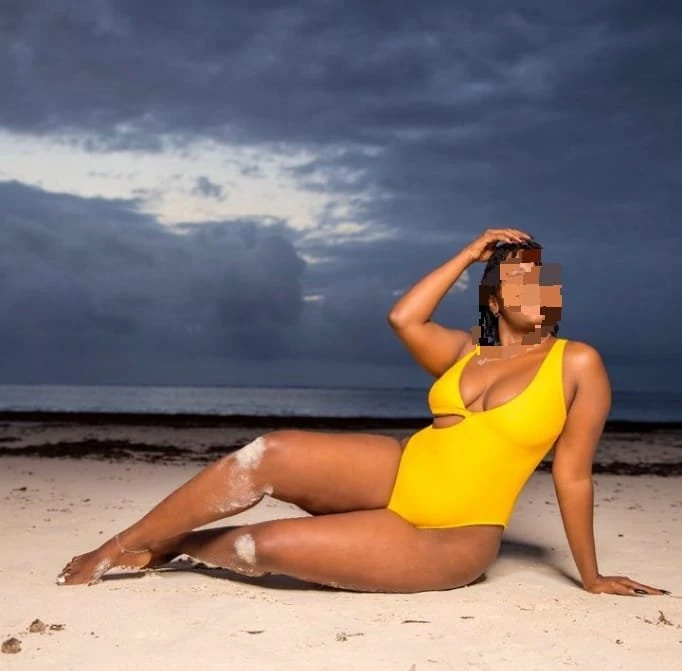 Lily – Zimbabwean escort in Bangalore — 2 / 5