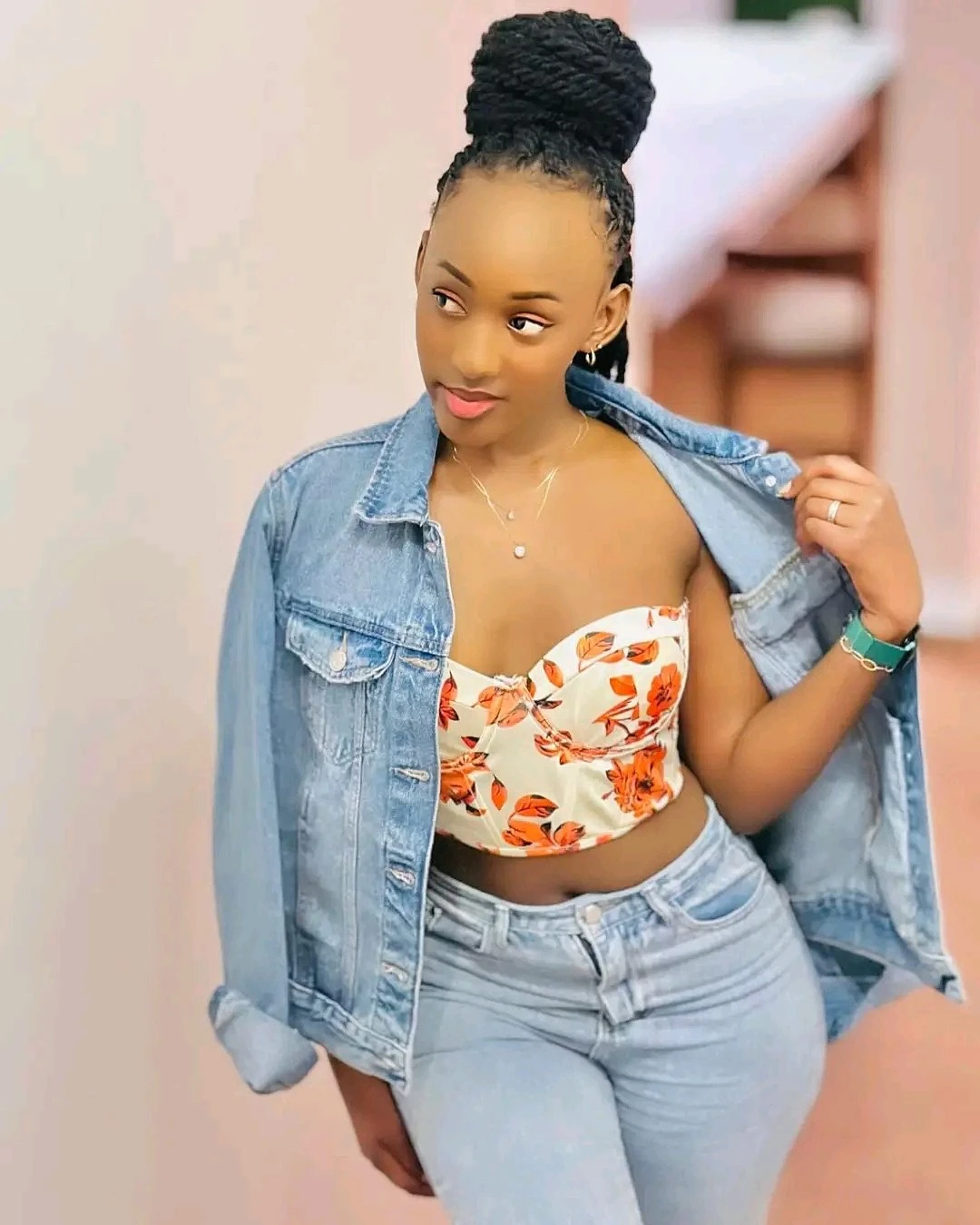 African Escort Girl – South African escort in Gurgaon — 4 / 5