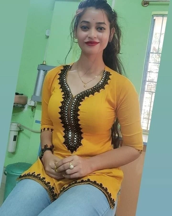 Sofia – Indian escort in Bangalore — 5 / 6