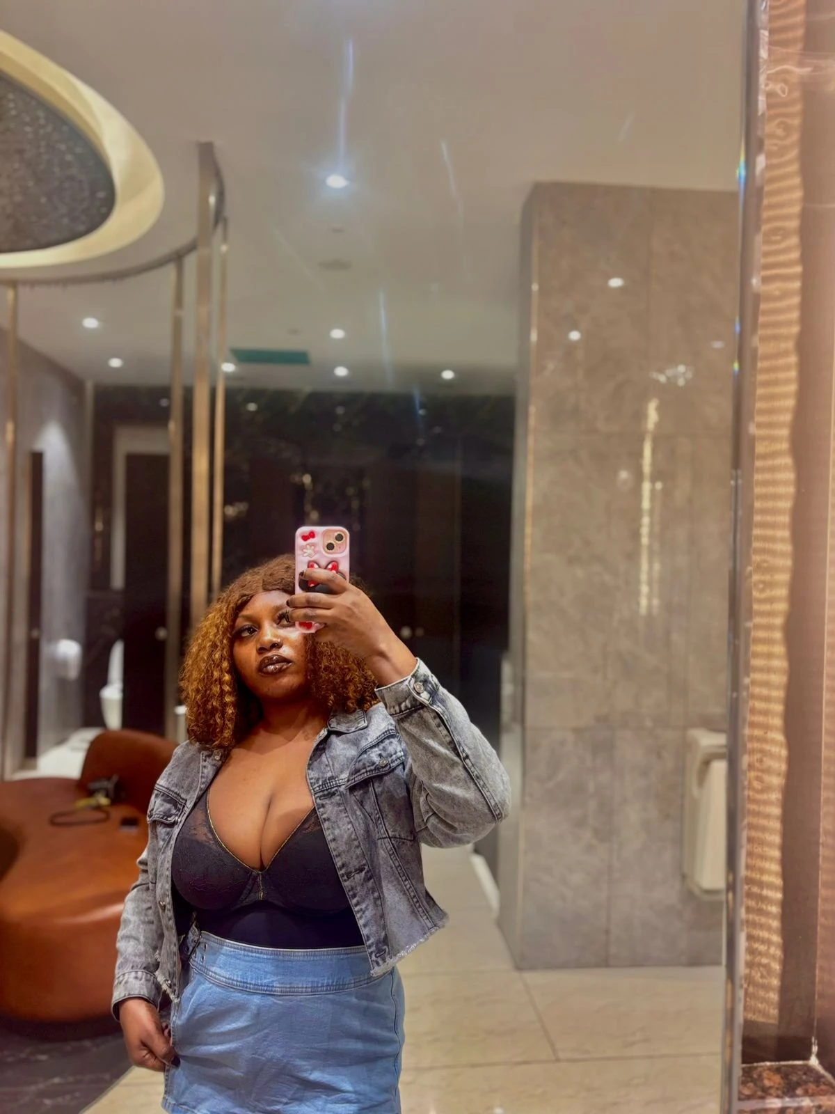 Blowjob Queen Perry With Yummy Melons – Algerian escort in Bangalore — 4 / 5