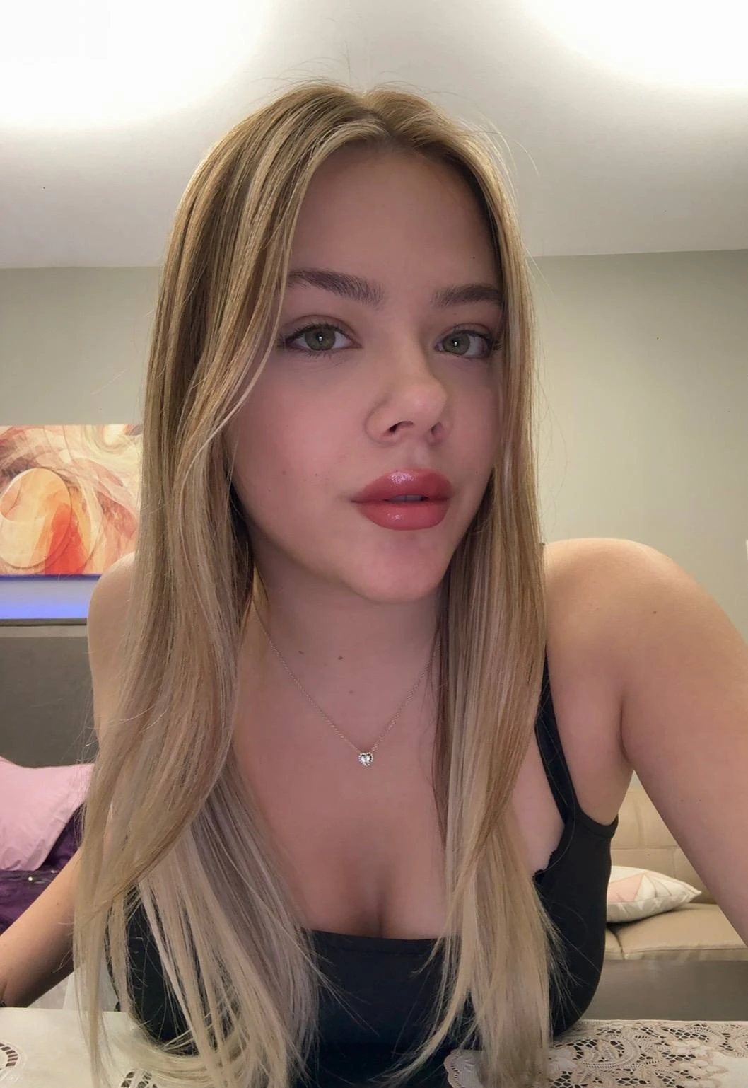 Aneta (I'm a young sexy girl) 19y.o – Belarusian escort in Hong Kong — 9 / 10